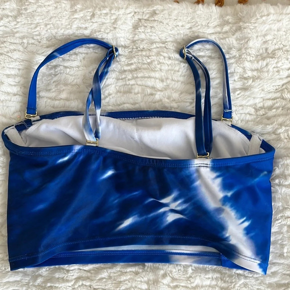 Xhilaration Bikini Set, Size : XS, Color: Blue and White tie dye effect! - Picture 6 of 10